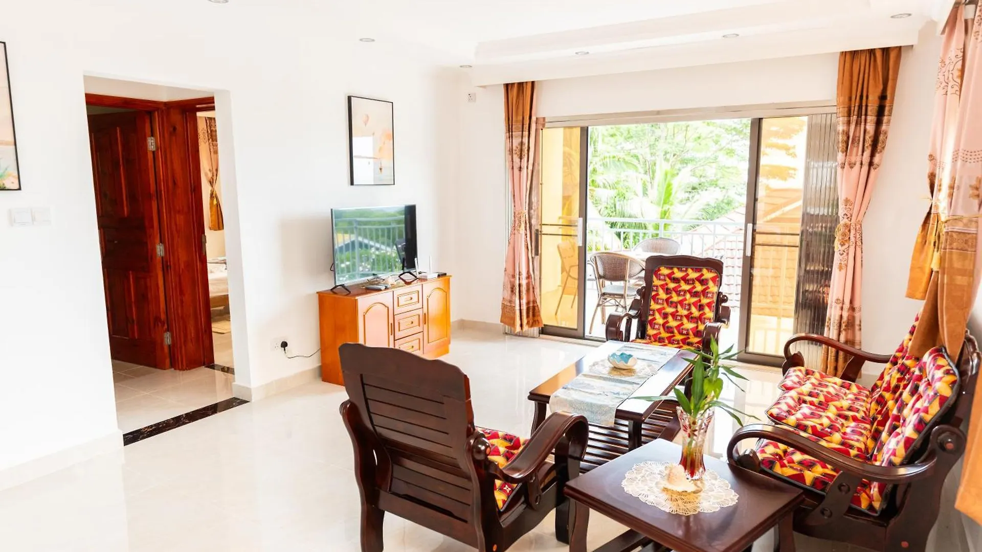 Sun And Sea Self Catering Apartment Beau Vallon  Beau Vallon (Mahe)