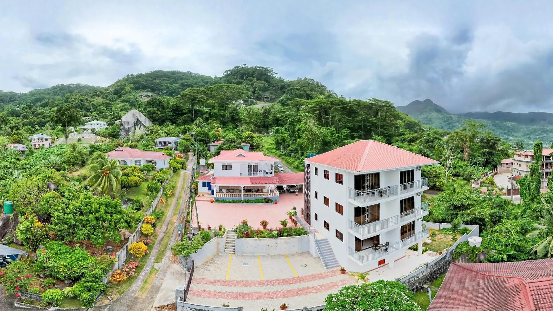 Sun And Sea Self Catering Apartment Beau Vallon