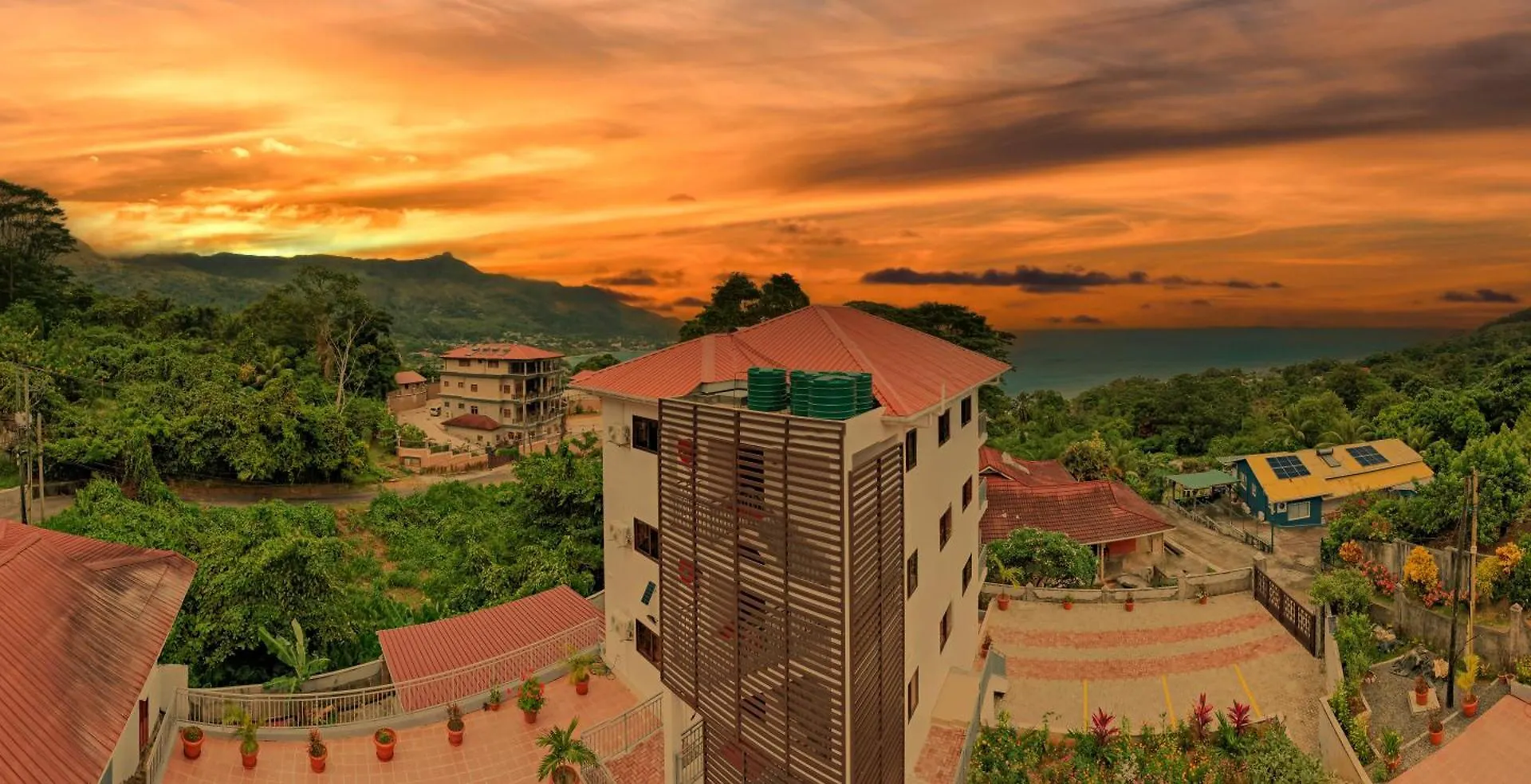 Sun And Sea Self Catering Apartment Beau Vallon  Seychelles