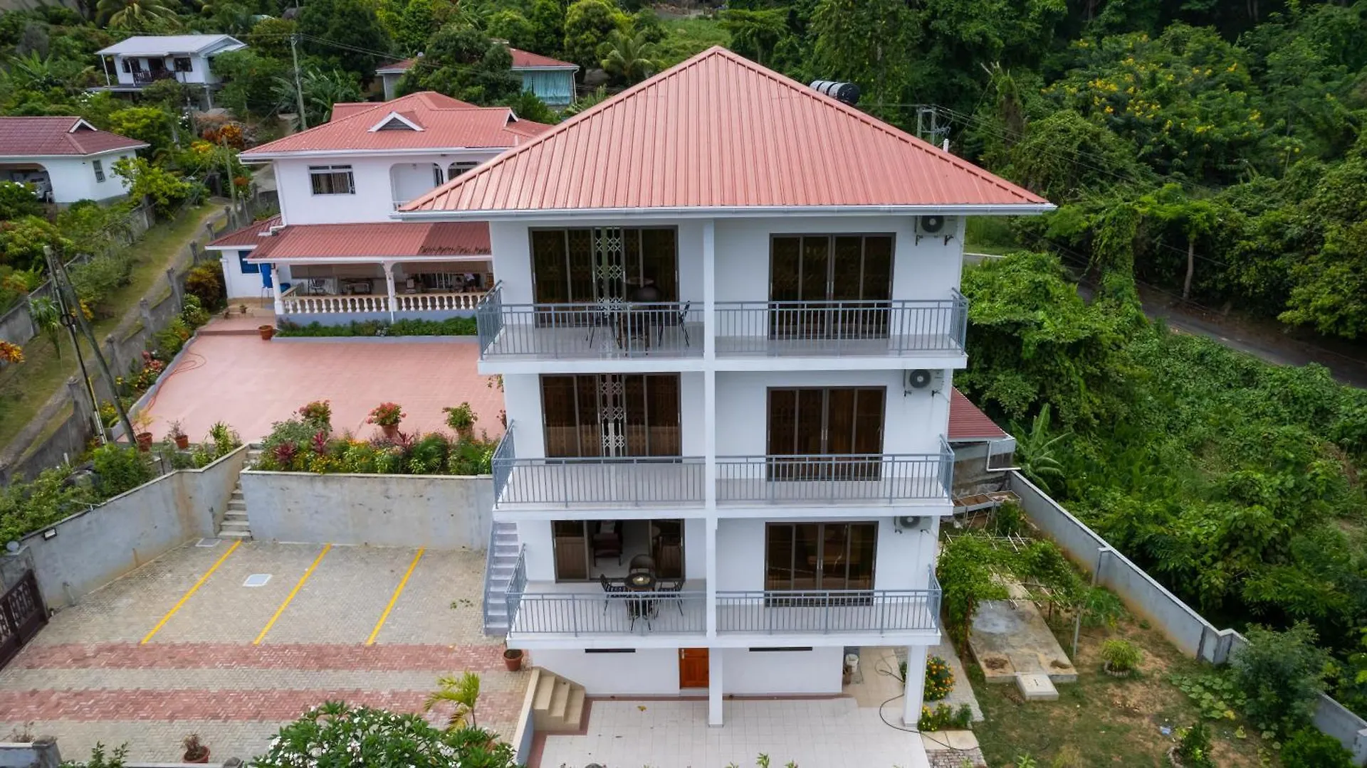 Sun And Sea Self Catering Apartment Beau Vallon