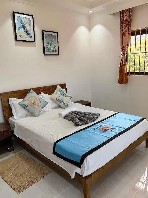 Sun And Sea Self Catering Apartment Beau Vallon   Beau Vallon (Mahe)