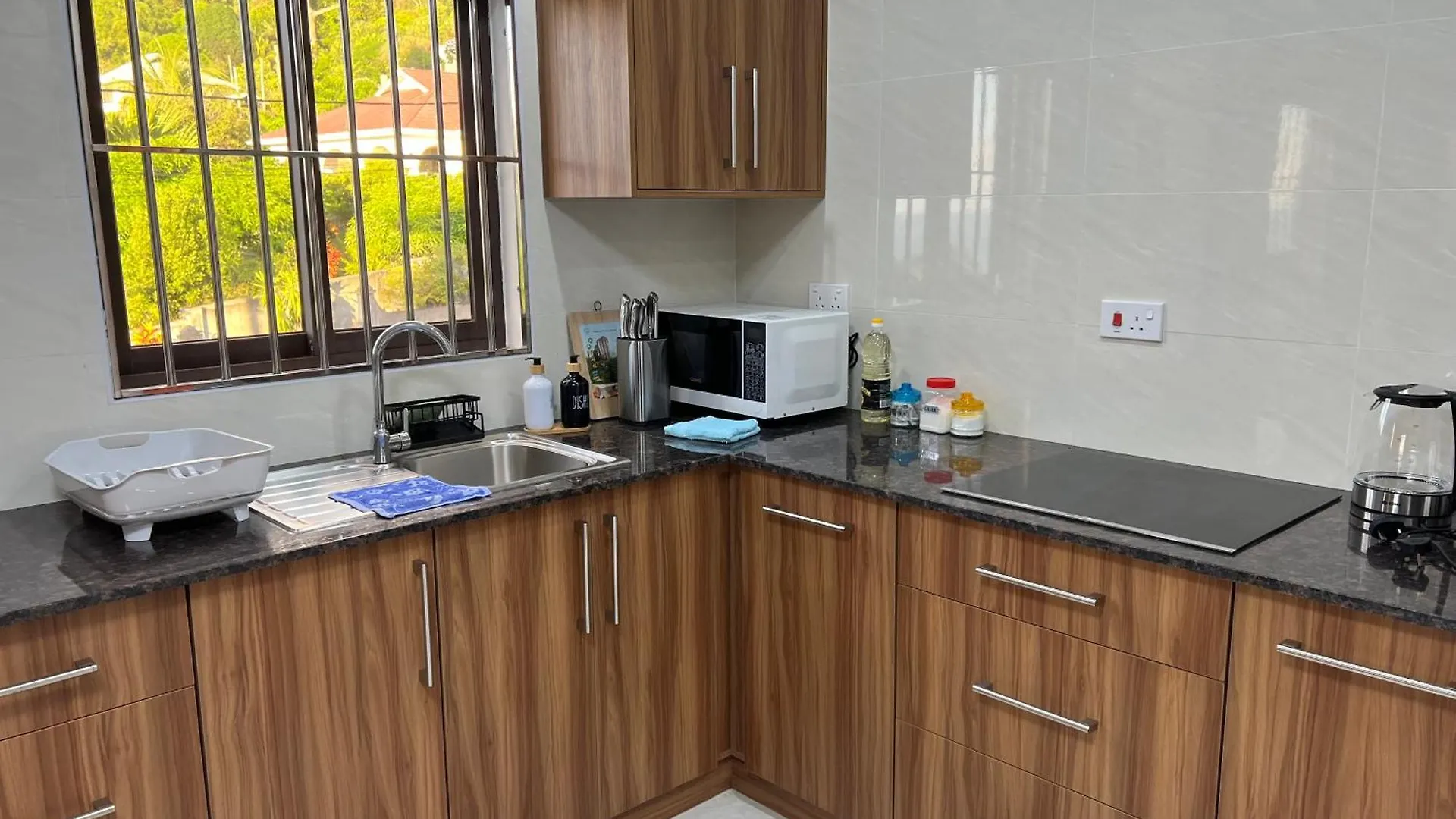 Sun And Sea Self Catering Apartment Beau Vallon  0*, Beau Vallon (Mahe) Seychelles